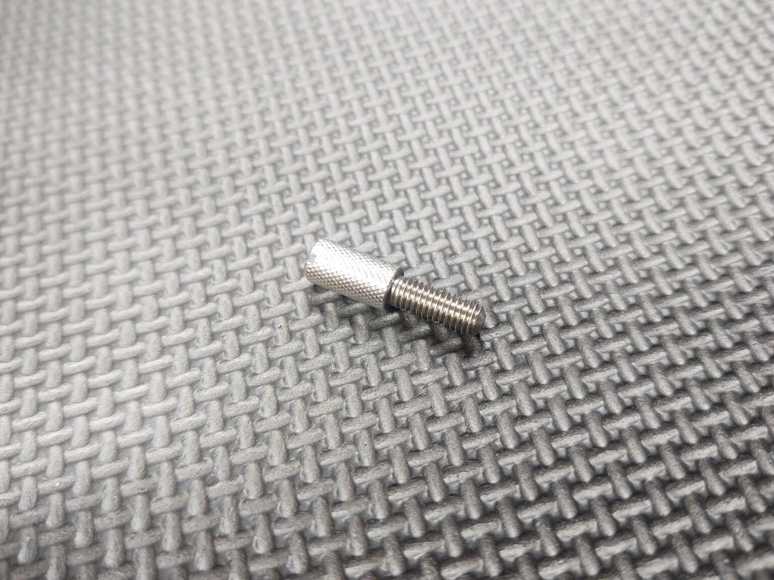 1032 Gas Block/Gas Port Installation Thumb Screw School of the